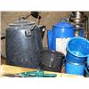 Image 3 : Lot of camping kitchen items: plated, mugs, coffee pots, silverware and kerosene lamp (2)