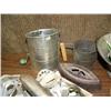 Image 3 : Lot of old kitchen utensils: sifter, cookie cutters, decorating tools and strainer (2)