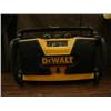 Image 1 : Dewalt stereo (2)