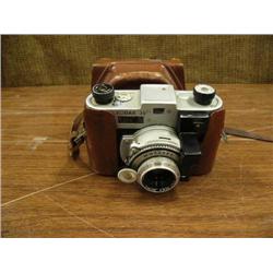 Kodak 35 camera in leather case (700)