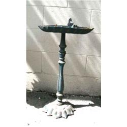 26" tall cast iron bird bath (1)