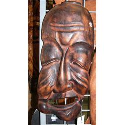 CHOICE on 6 carved wood masks (4)