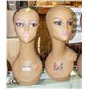 Image 1 : 2 WIG DISPLAY HEADS