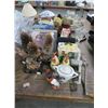 Image 1 : Vinyl Records, Eagle Trophies, Antique Grinder, Décor Items