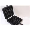 Image 4 : Nordicware Belgian Waffle Maker