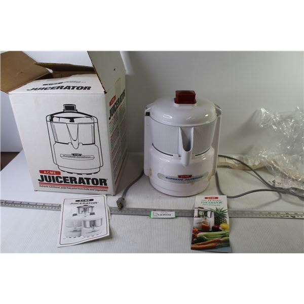 ACME Juicerator in Box (powers on - Like New)