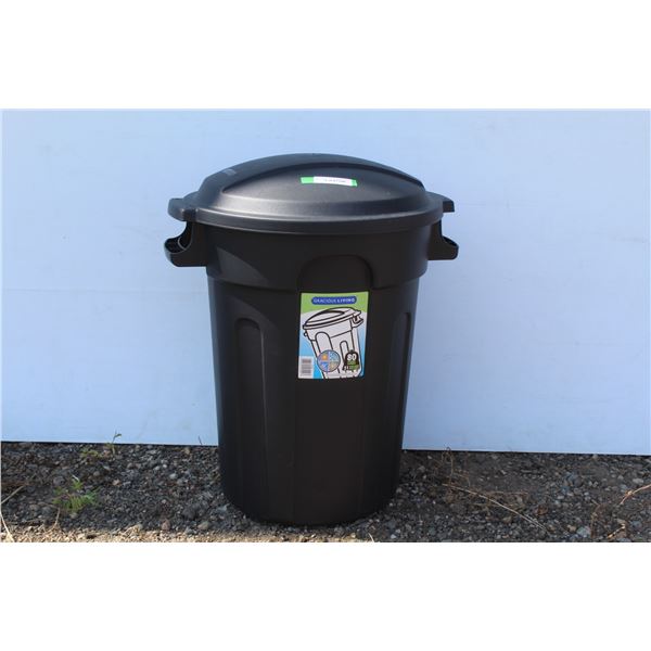 **80L Plastic Garbage Can w/Snap-on Lid (unused)