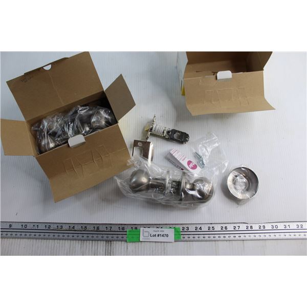 (2) Yale Door Knob Sets