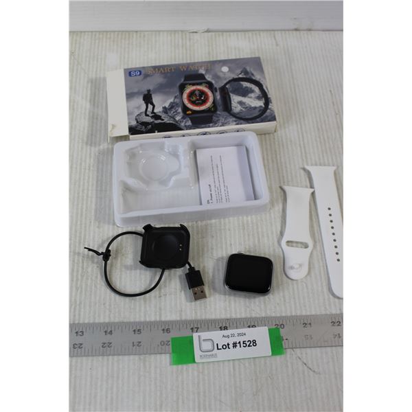 S9 Smart Watch - Turns On