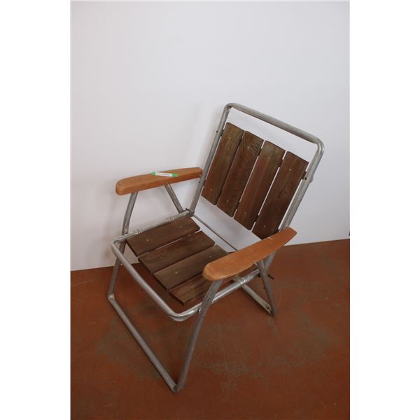 Vintage Folding Lawn Chair - Some Wear