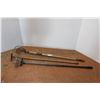 Image 1 : * (3) Garden Tools: Hoe & Cultivators