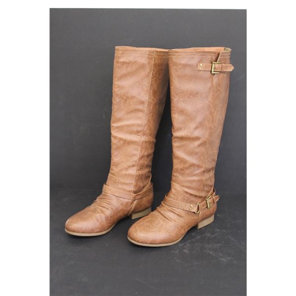 Top Moda Ladies Boots (size 7.5)