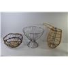 Image 2 : (3) Wire Baskets - Glass Vase - Ceramic Eiffel Tower