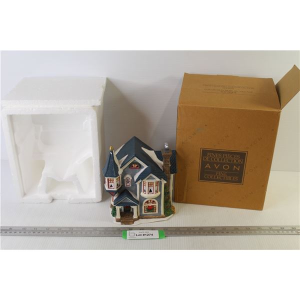 Avon Ceramic Christmas Village Home in Box