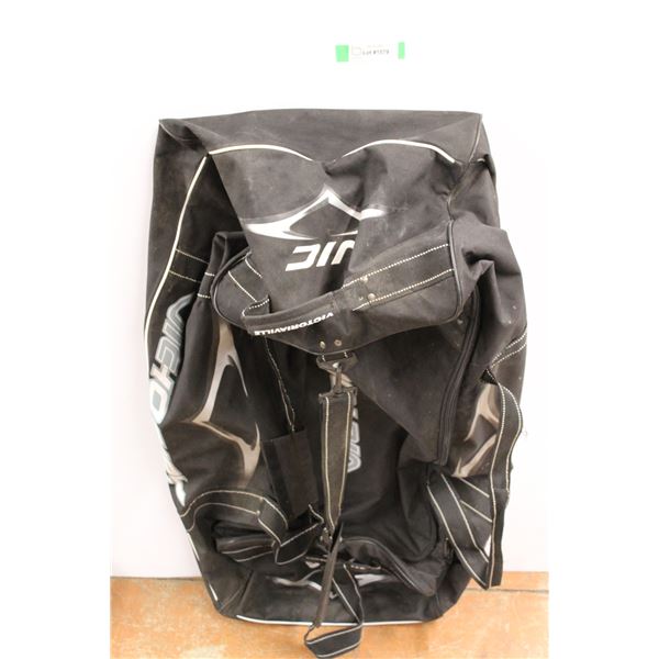 * Victoriaville Hockey Bag