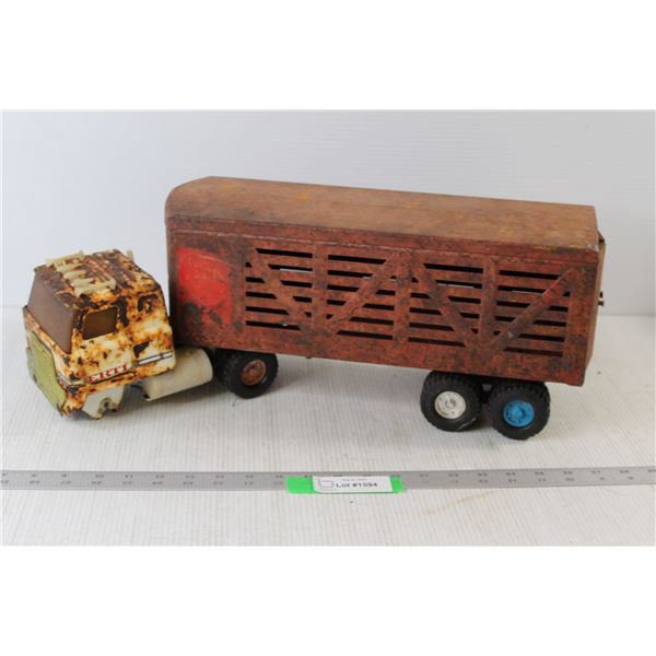 ERTL Livestock Trailer Truck Rust Damage