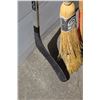 Image 5 : **(2) Curling Brooms and Hockey Stick