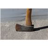 Image 2 : ** Axe