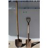 Image 1 : **(2) Shovels