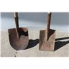 Image 2 : **(2) Shovels