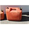 Image 2 : ** (2) Gasoline Cans 10 and 20 Liters
