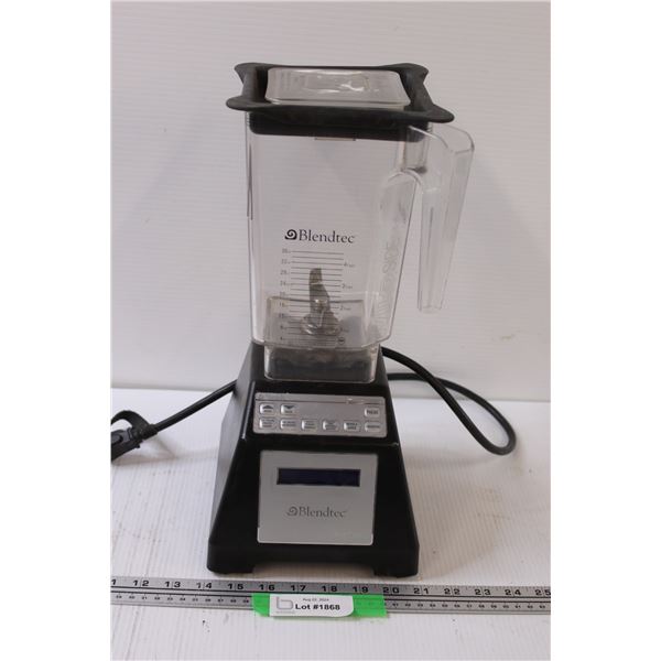 Blend Tec Blender - Powers On, as is