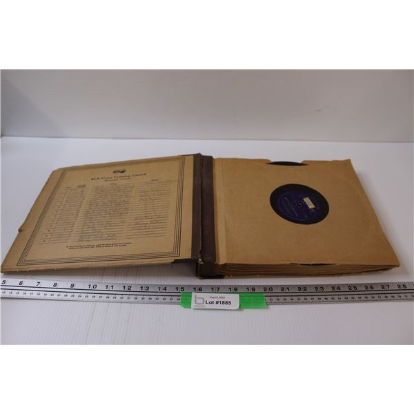 Vintage RCA Victor Christmas Record Folder w/Records