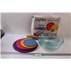 Image 1 : Pyrex Glass Mixing Bowl Set w/ Lids in Box