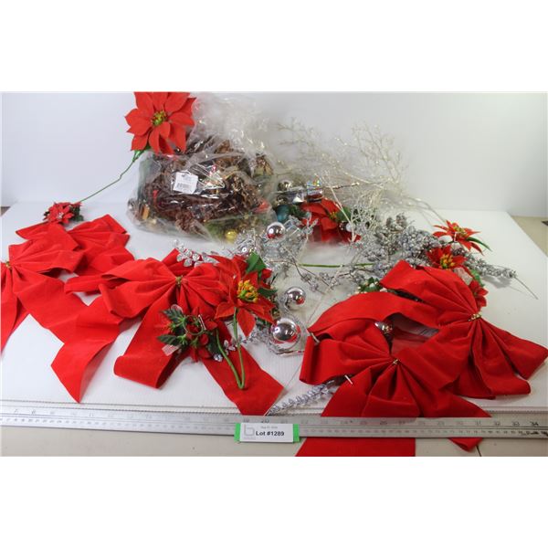 Christmas Decorations - Red Bows - Large Pine Cones