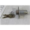 Image 2 : Yale Cylindrical Lockset YMCL 100 Series Door Handle