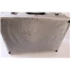 Image 5 : Independent Brand Metal Carrying Case - 13" x 18" x 6"