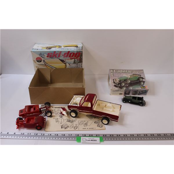 Cadillac 1931 Model w/Box & Assorted Models in Box