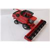 Image 4 : Case IH 8010 Combine - 1:32 Scale Model
