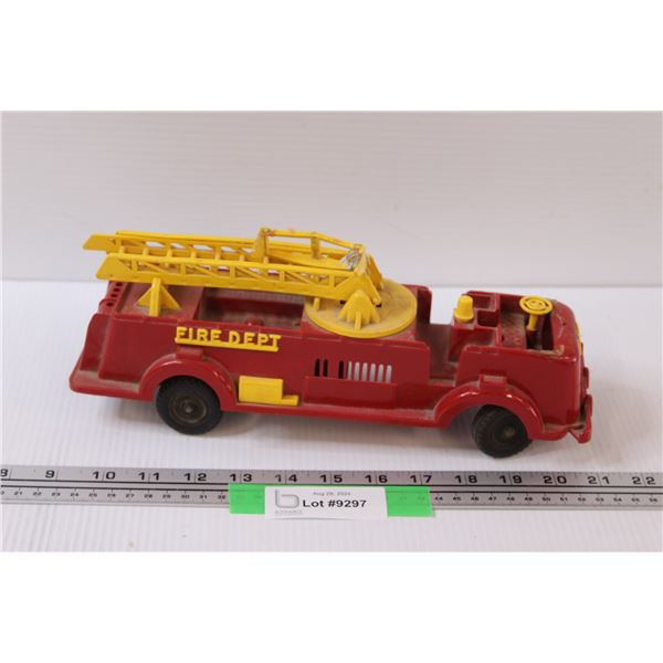 Reliable Fire Engine Winding Metal Toy Truck, as is