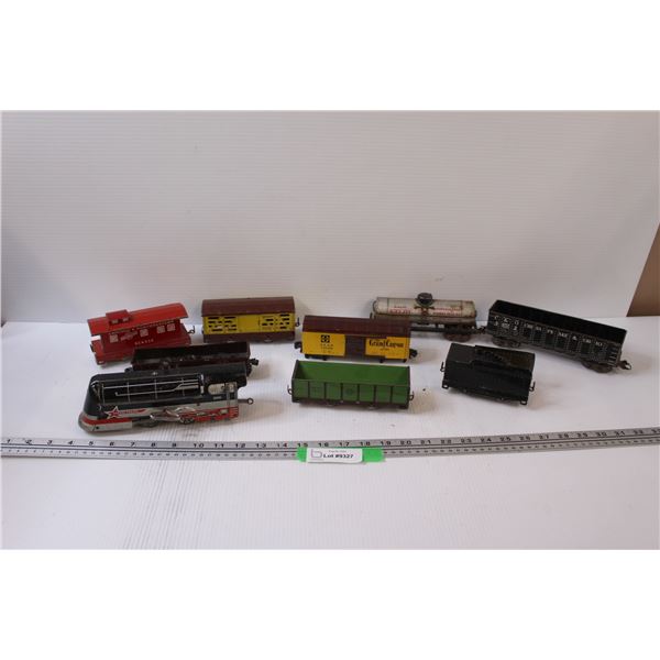 Hafner Train Engine & Train Cars - Assorted