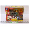 Image 1 : The Simpsons: Lunar Base Figurine Set - Milhouse & Radioactive Man