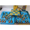 Image 3 : The Simpsons Chess Board Game Set