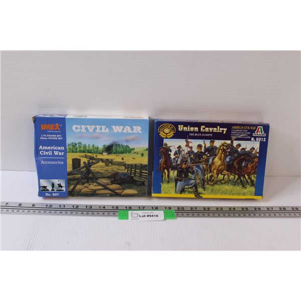 (2) 1:72 Scale Model Soldiers Kits: Civil War Accessories & Blue Jackets