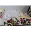 Image 4 : (2) Waist Aprons, Assorted Cloths and Table Cloths