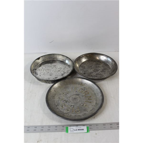 (3) Pie Tray/Molds - Py-O-My Dutch Apple Cake Mix, Casee-Moody Pies, California Pies