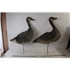 Image 1 : (2) Goose Decoys