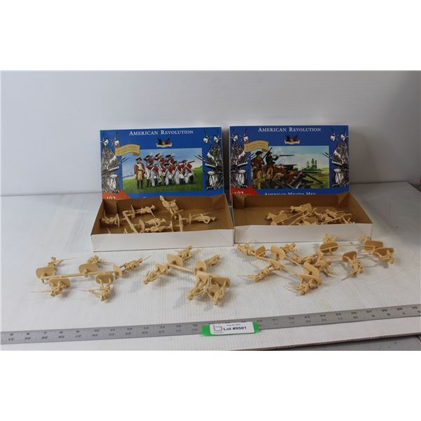 (2) American Revolution Mini Soldiers Set - American Militia Men, British Infantry 1/32 Scale 54mm