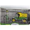 Image 2 : John Deere 1912 Limited Edition Die Cast Ford Model T Delivery Truck