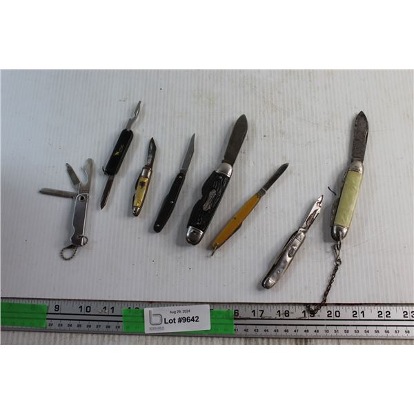 (8) Foldable Pocket Knives