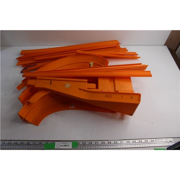 Hot Wheels Rod Runner Tracks