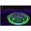 Image 2 : Uranium Green Depression Glass Florentine No. 1 - 8.5" Bowl