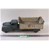 Image 1 : *Vintage Lincoln Pressed Steel Dump Truck - 16" Long