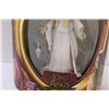 Image 3 : Lord Of The Rings Figurines: Lady Galadriel