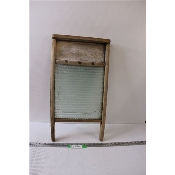 Glass Washboard - 23.5" x 12" - Crack in Glass