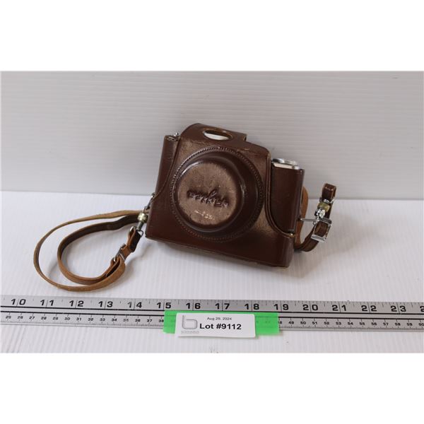 Fujica 35 Mil Camera w/Case